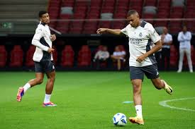 球探体育直播nba：戴格诺特谈终结段让多特卡鲁索华莱士在场：小卡鲍威尔哈登1人1个.